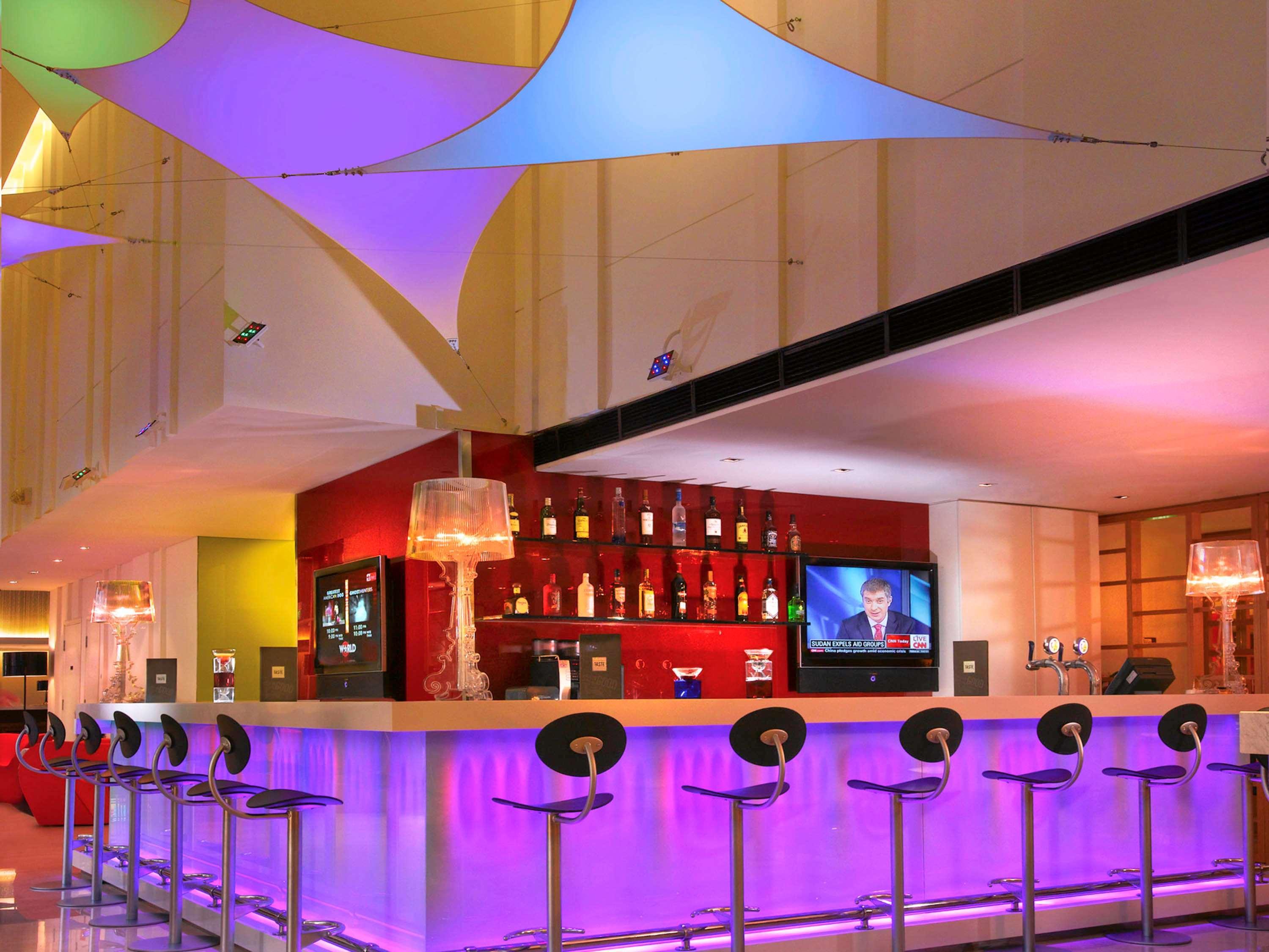 Ibis Singapore On Bencoolen - Newly Renovated Екстер'єр фото